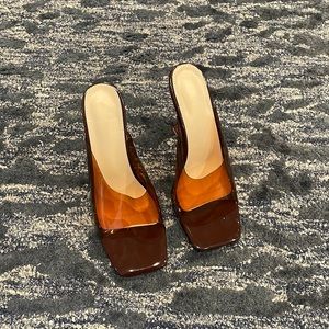 Slip ons